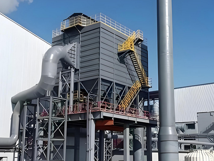 <strong>DDF大型袋式反吹除塵器</strong>